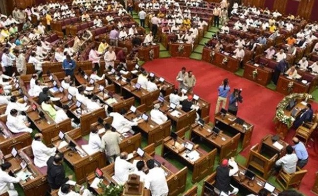 उत्तर प्रदेश विधानसभा का शीतकालीन सत्र अनिश्चितकाल के लिए स्थगित