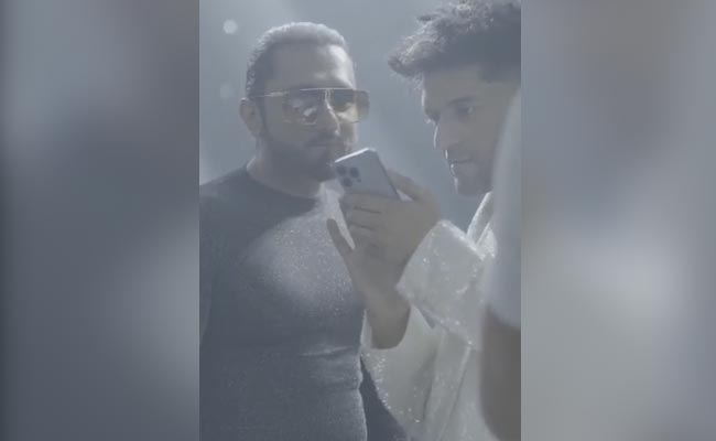 Viral: Honey Singh And Guru Randhawa's First Look From Song <i>Designer</i> Gets Leak