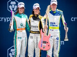 W Series: Defending Champion Jamie Chadwick Wins Season Opener In Miami W Series: Defending Champion Jamie Chadwick Wins Season Opener In Miami