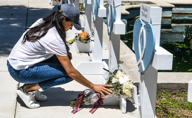 Texas Shooting: Meghan Markle Visits Uvalde To Pay Tribute To Victims
