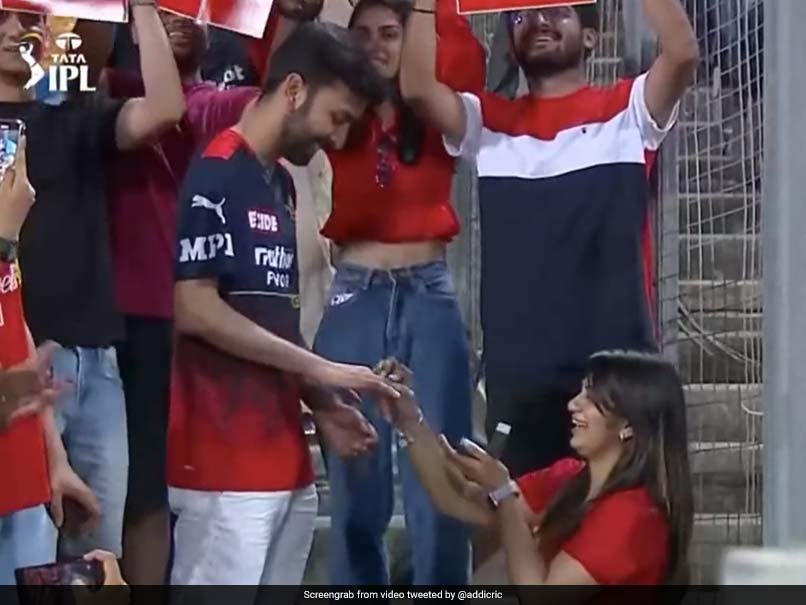 "If He Can Stay Loyal...": Wasim Jaffer's Hilarious Tweet On Girl's Proposal During RCB vs CSK IPL 2022 Tie Wins Internet