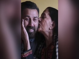 Sunny Deol ने 'मदर्स डे' पर मां को याद कर शेयर किया दिल छू लेने वाला Video, बोले- मेरी मां, मेरी दुनिया, मेरी जिंदगी Sunny Deol ने 'मदर्स डे' पर मां को याद कर शेयर किया दिल छू लेने वाला Video, बोले- मेरी मां, मेरी दुनिया, मेरी जिंदगी