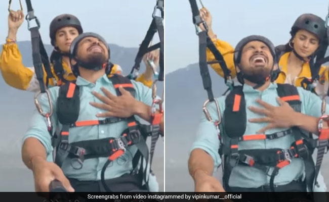 आलिया भट्ट ने लैंड करा दे...वाले विपिन कुमार के साथ की पैराग्लाइडिंग, लोग बोले- तू तो बेस्ट जगह लैंड हो गया - देखें VIDEO