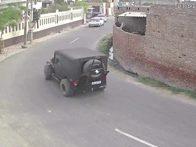 Minutes Before Singer Sidhu Moose Wala Shot, 2 Cars Tailed His SUV