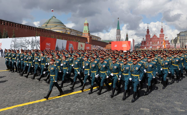 Russia May Allow Citizens Over 40, Foreigners Over 30 To Join Military