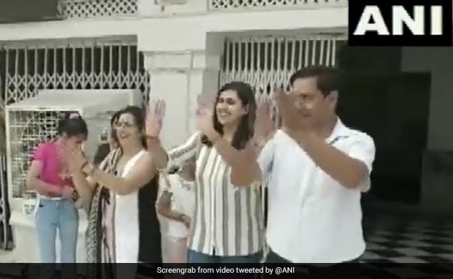 Watch: Civil Service (UPSC) Exam Topper Breaks Into a Dance
