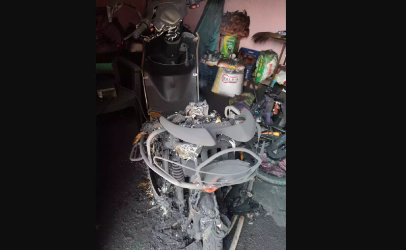 Hero Electric Says Short Circuit Of Power Socket Caused EV Fire Hero Electric Says Short Circuit Of Power Socket Caused EV Fire