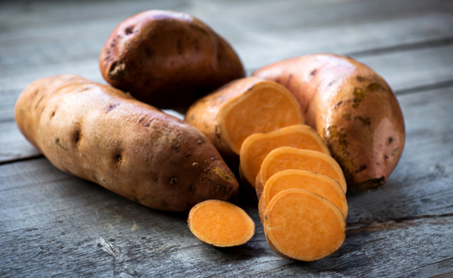 Diabetes हार्ट और किडनी जैसी बीमारियों को दूर करने में मददगार है  Sweet Potato, यहां जानें अन्य फायदे