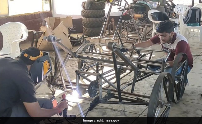 2 Indian Student Groups Win NASA Human Exploration Rover Challenge