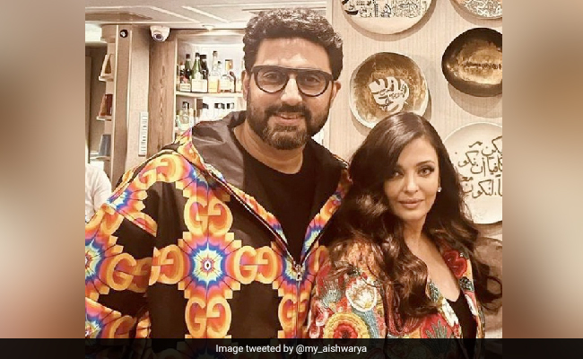 Cannes 2022: Aishwarya Rai Bachchan And Husband Abhishek - Twinning And Winning On Dinner Date