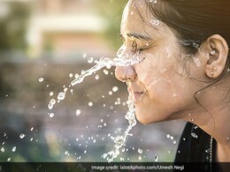 फेस वॉश नहीं बल्कि रसोई की इन 2 चीजों से धोएं चेहरा, एक्सपर्ट ने बताया नुस्खा, महंगे क्लेंजर भी फेल हैं इसके आगे फेस वॉश नहीं बल्कि रसोई की इन 2 चीजों से धोएं चेहरा, एक्सपर्ट ने बताया नुस्खा, महंगे क्लेंजर भी फेल हैं इसके आगे