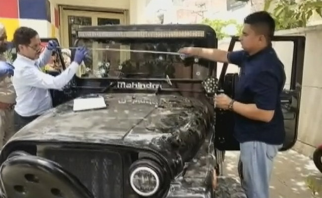 Singer Sidhu Moose Wala's Bullet-Riddled SUV Examined By Investigators