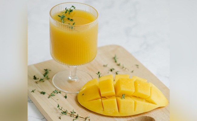 4 Delicious Mango Recipes To Make Before Summer 2022 Is Over