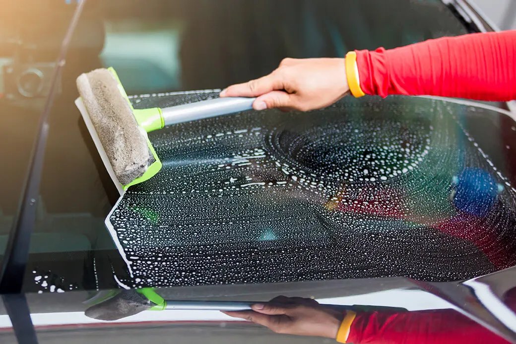 How to remove tree sap from a car?