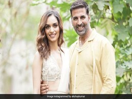 Akshay Kumar Wished <i>Prithviraj</i> Co-Star Manushi Chhillar On Her Birthday Like This Akshay Kumar Wished <i>Prithviraj</i> Co-Star Manushi Chhillar On Her Birthday Like This