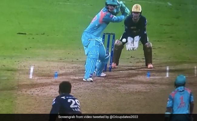 वरूण चक्रवर्ती ने फेंकी 108.7 kmph की रफ्तार से गेंद, गेंदबाज की इस मिस्ट्री को देख बल्लेबाज-विकेटकीपर के उड़े होश- Video