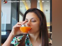 Bhagyashree Gives Insight Into Her Healthy Diet, Motivates Us To Eat Clean