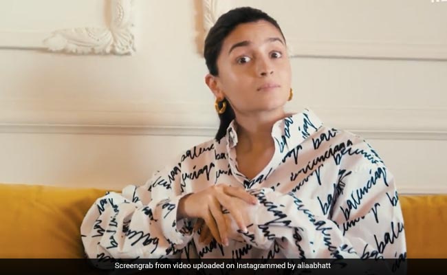 <i>Darlings</i>: Alia Bhatt And Shah Rukh Khan-Produced  Film To Release On Netflix