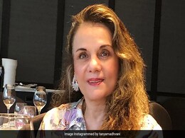 Veteran Actress Mumtaz On Her Recent Health Crisis: "My Iranian Skin Was Giving Me Trouble" Veteran Actress Mumtaz On Her Recent Health Crisis: "My Iranian Skin Was Giving Me Trouble"