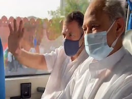 Rahul Gandhi's Train Ride For Rajasthan Meet, 5 am Welcome At Station Rahul Gandhi's Train Ride For Rajasthan Meet, 5 am Welcome At Station