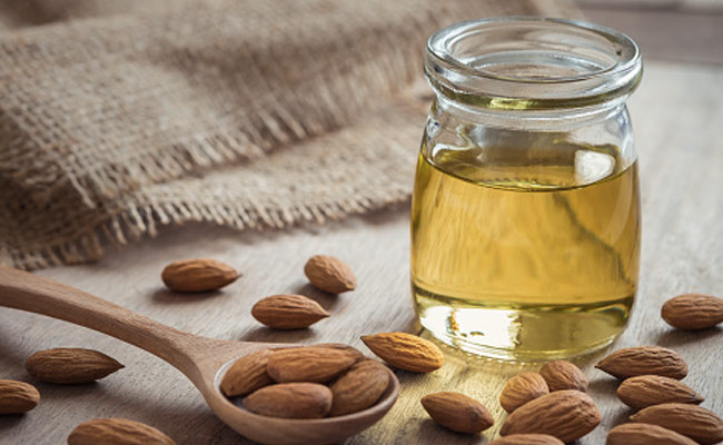 Top 5 After Bath Body Oils For Glowing Skin