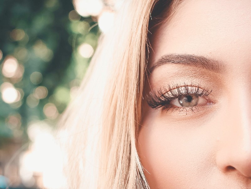 5 Side Effects Of Using Eyelash Extensions You Need To Know
