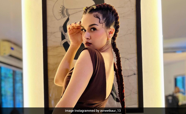 अवनीत कौर की लंबी चोटी देख याद आ जाएगी 'रपन्जेल' की जादुई कहानी, फोटो देख हैरान रह जा रहे हैं लोग