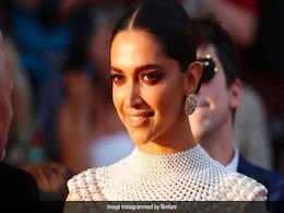 कान फिल्म फेस्टिवल में दीपिका पादुकोण के क्लासी साड़ी लुक ने जीता फैन्स का दिल, बोले- ये हुई न बात! कान फिल्म फेस्टिवल में दीपिका पादुकोण के क्लासी साड़ी लुक ने जीता फैन्स का दिल, बोले- ये हुई न बात!
