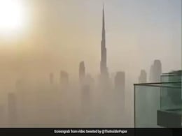 Video: रेत के तूफान में ढंका Dubai का 'बुर्ज खलीफा', सांस की दिक्कत से अस्पताल पहुंचे लोग Video: रेत के तूफान में ढंका Dubai का 'बुर्ज खलीफा', सांस की दिक्कत से अस्पताल पहुंचे लोग