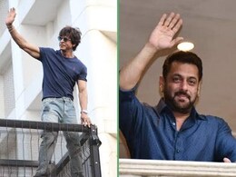शाहरुख और सलमान को बधाई देने हजारों फैन्स पहुंचे मन्नत और गैलेक्सी, यूं कहा- ईद मुबारक शाहरुख और सलमान को बधाई देने हजारों फैन्स पहुंचे मन्नत और गैलेक्सी, यूं कहा- ईद मुबारक