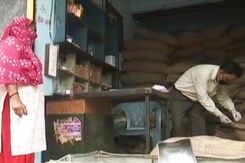 Delhi Government's Doorstep Ration Scheme Set Aside By High Court Delhi Government's Doorstep Ration Scheme Set Aside By High Court