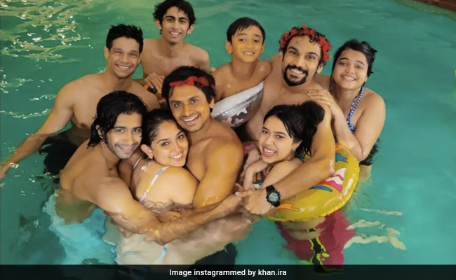 Viral: Inside Pics From Ira Khan's Pool Party With Boyfriend Nupur Shikhare, Parents Aamir Khan And Reena Dutta And Friends
