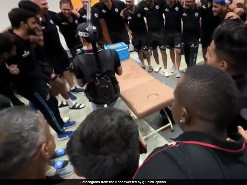 Watch: "How's The Josh", Says David Warner To DC Teammates After Victory Over SRH