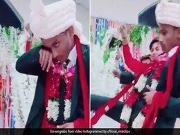स्टेज पर भड़क गया दूल्हा, ज़ोर-ज़ोर से रोते हुए फेंकी कुर्सी, हैरान रह गए लोग, बोले- इनका अलग ही लेवल है स्टेज पर भड़क गया दूल्हा, ज़ोर-ज़ोर से रोते हुए फेंकी कुर्सी, हैरान रह गए लोग, बोले- इनका अलग ही लेवल है