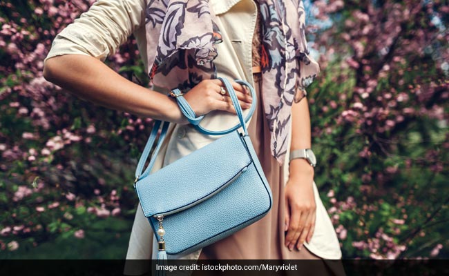 Amazon Summer Sale: Handbags From Lavie, Hidesign And More At Fabulous Deals Are Here