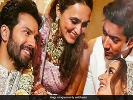 Photos: वरुण धवन ने दी गुड न्यूज़ तो पत्नी नताशा ने शानदार पार्टी के साथ किया बच्चे का स्वागत   Photos: वरुण धवन ने दी गुड न्यूज़ तो पत्नी नताशा ने शानदार पार्टी के साथ किया बच्चे का स्वागत