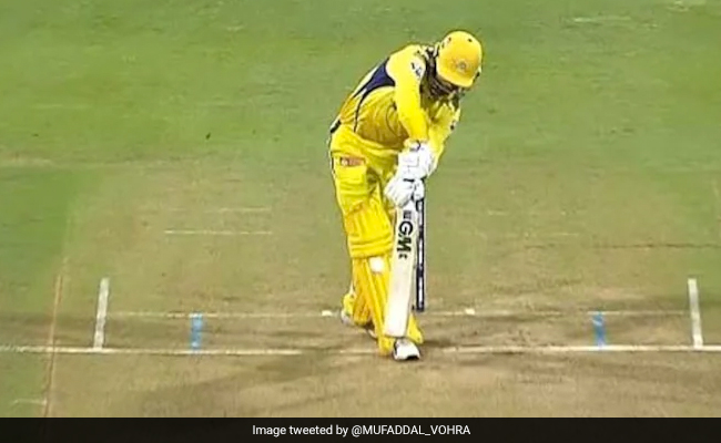 देखें कैसे वानखेड़े स्टेडियम में पावर-कट ने डेव्हन कॉनवे की डुबाई लुटिया, Video