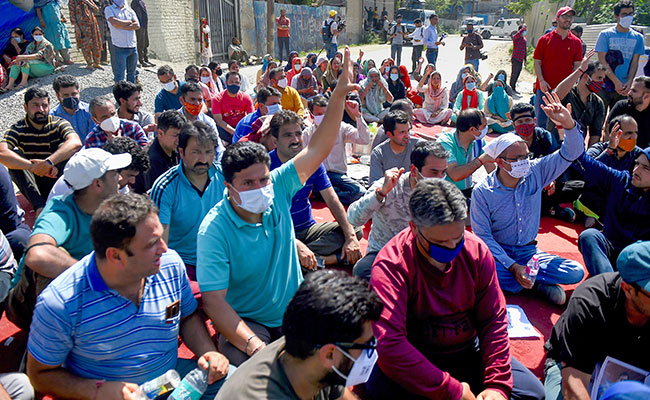 Probe Ordered Into Use Of Force During Kashmiri Pandit Killing Protests