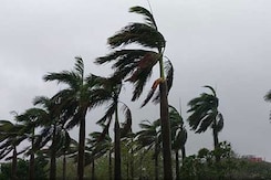Cyclone In Bay Of Bengal, Likely To Move Ashore On Sunday: Weather Office Cyclone In Bay Of Bengal, Likely To Move Ashore On Sunday: Weather Office
