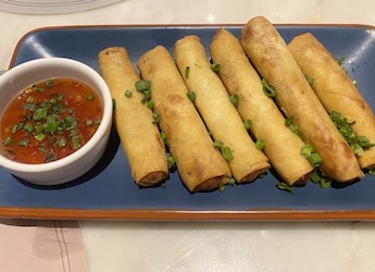 Weekend Special: Chef's Special Veg Spring Roll Recipe Will Satiate Your Craving Weekend Special: Chef's Special Veg Spring Roll Recipe Will Satiate Your Craving