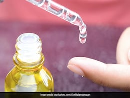 चेहरे से दाग-धब्बों को पूरी तरह हटाकर त्वचा निखार सकता है यह तेल, स्किन केयर में इस तरह करें शामिल चेहरे से दाग-धब्बों को पूरी तरह हटाकर त्वचा निखार सकता है यह तेल, स्किन केयर में इस तरह करें शामिल