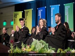 Snapchat CEO Pays Off Student Loans Worth $10 Million For New Graduates Snapchat CEO Pays Off Student Loans Worth $10 Million For New Graduates
