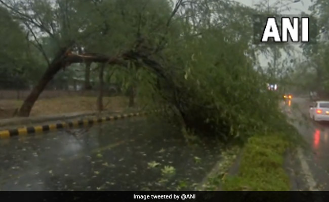 Delhi Rain Live Updates: Heavy Rain, Thunderstorm Hit Delhi, Flight Operations Affected