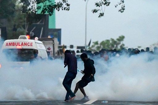 Sri Lanka Police Tear-Gas Students In Fresh Clashes