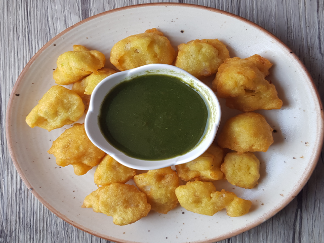 Moong Dal Pakoda Recipe | How To Make Moong Dal Pakoda