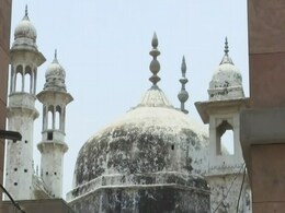 ज्ञानवापी केस में हिंदू पक्ष की याचिका पर कोर्ट करेगा सुनवाई, अदालत के फैसले की 5 प्रमुख बातें ज्ञानवापी केस में हिंदू पक्ष की याचिका पर कोर्ट करेगा सुनवाई, अदालत के फैसले की 5 प्रमुख बातें