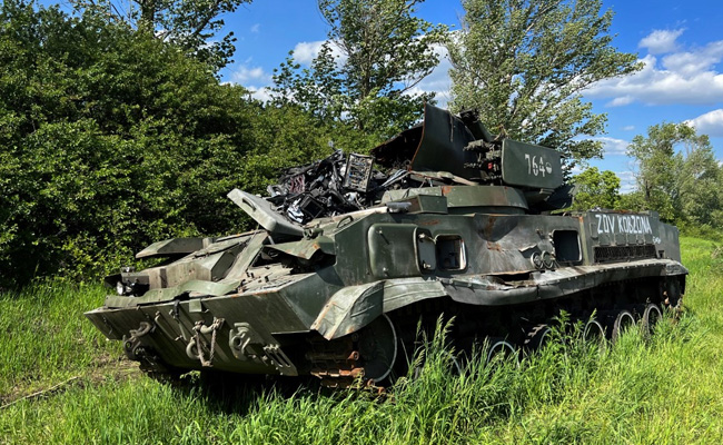 "We Will Not Give In": Ukraine Shelter Residents Mark Each Day With Cross