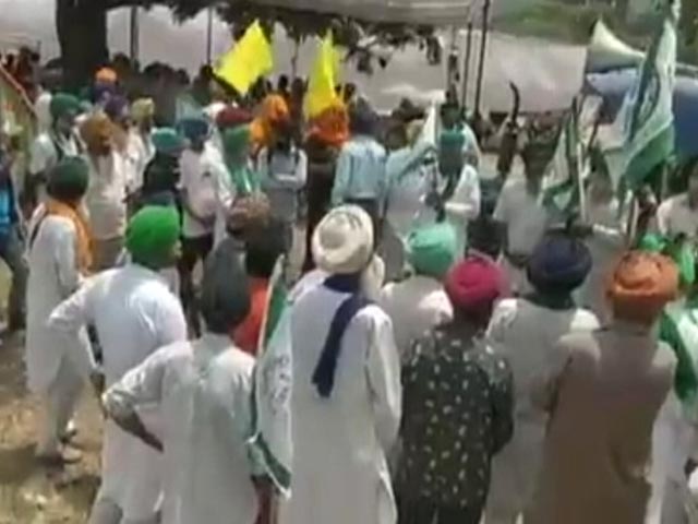 Farmers Protest Near Chandigarh-Mohali Border