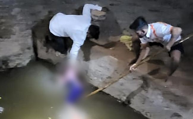 Mother Throws 6 Children Into Well In Maharashtra, Murder Case Filed