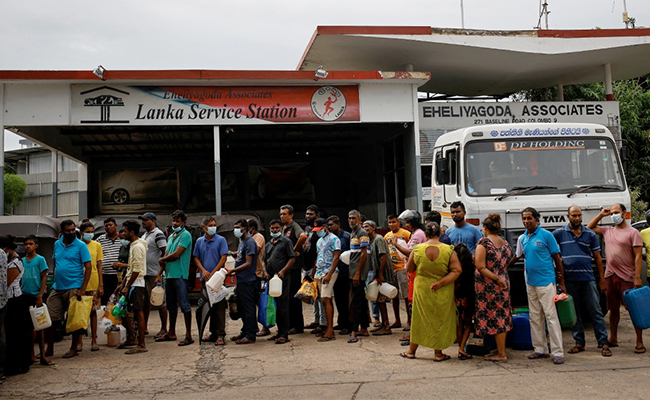 Sri Lanka Crisis: Thousands Queue For Petrol, Gas In Sri Lanka Amid Fear Of Food Shortage
